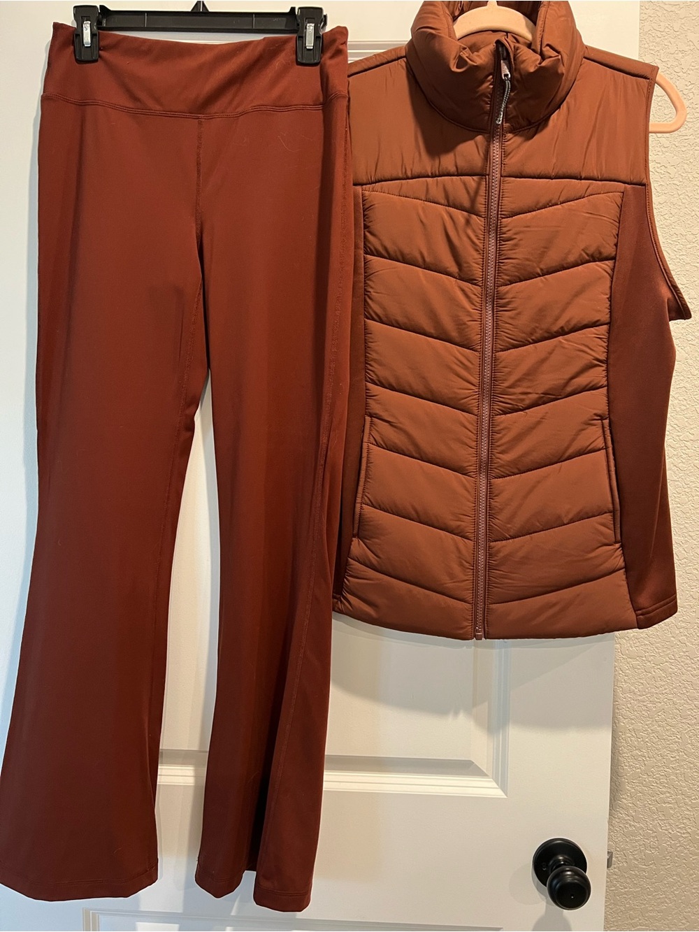 Ideology Women's Rust Flare Active Pants with Quilted Vest